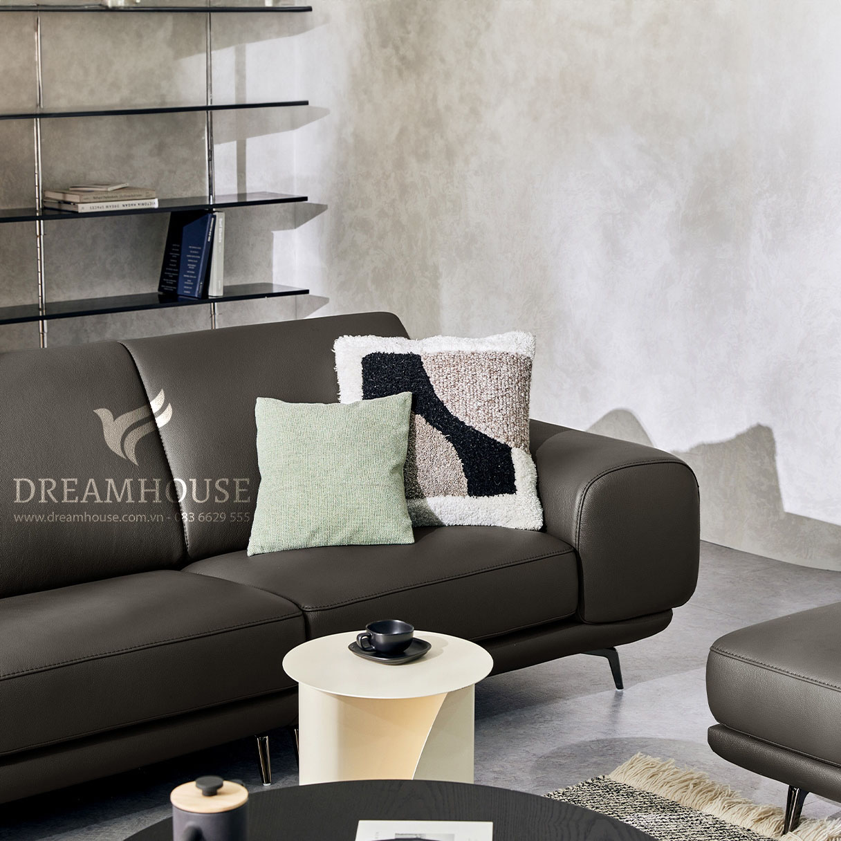 sofa-vang-boc-da-cao-cap-hien-dai-s636-5